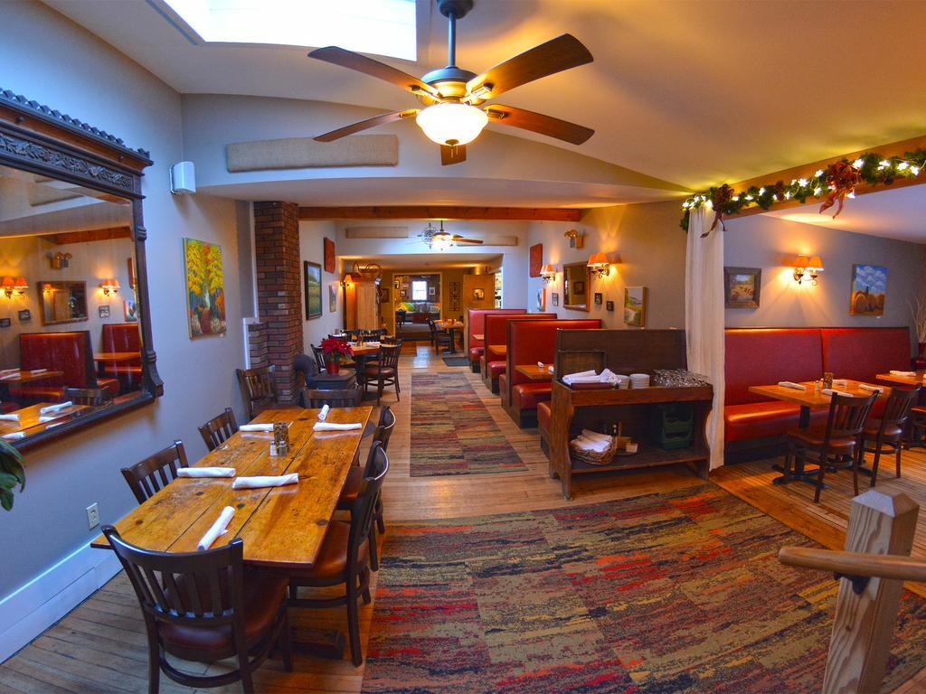 Hyde Away Inn Waitsfield 外观 照片