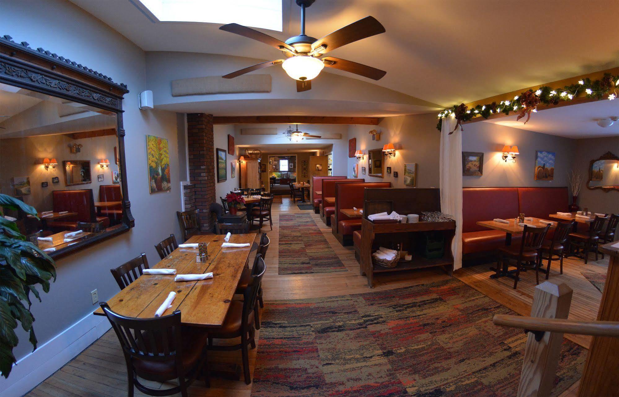Hyde Away Inn Waitsfield 外观 照片